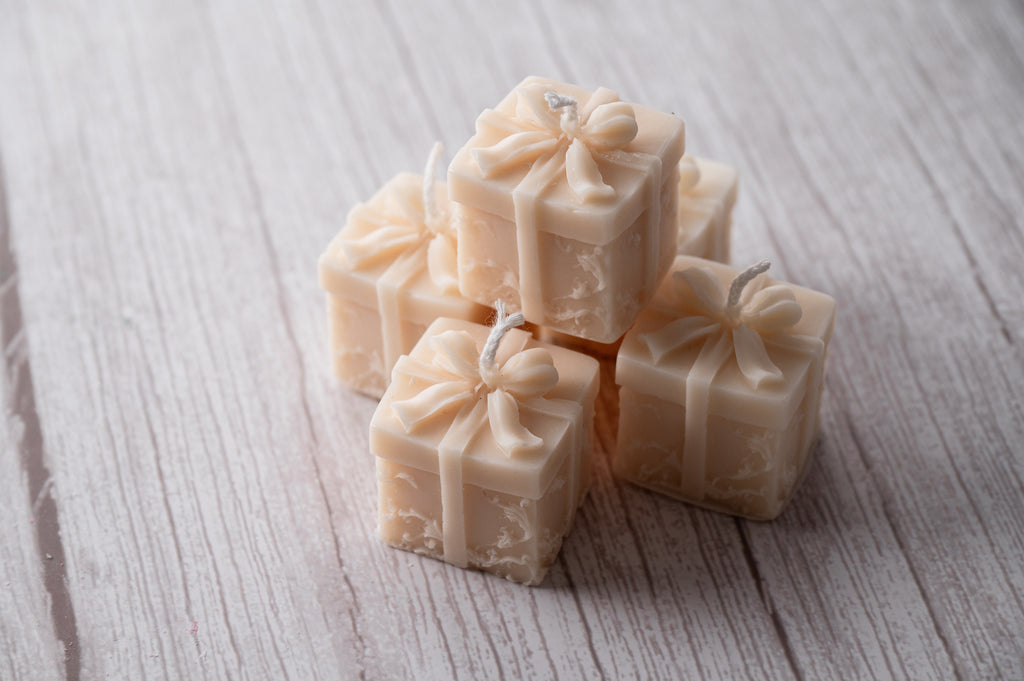 Christmas Gift Box Candle