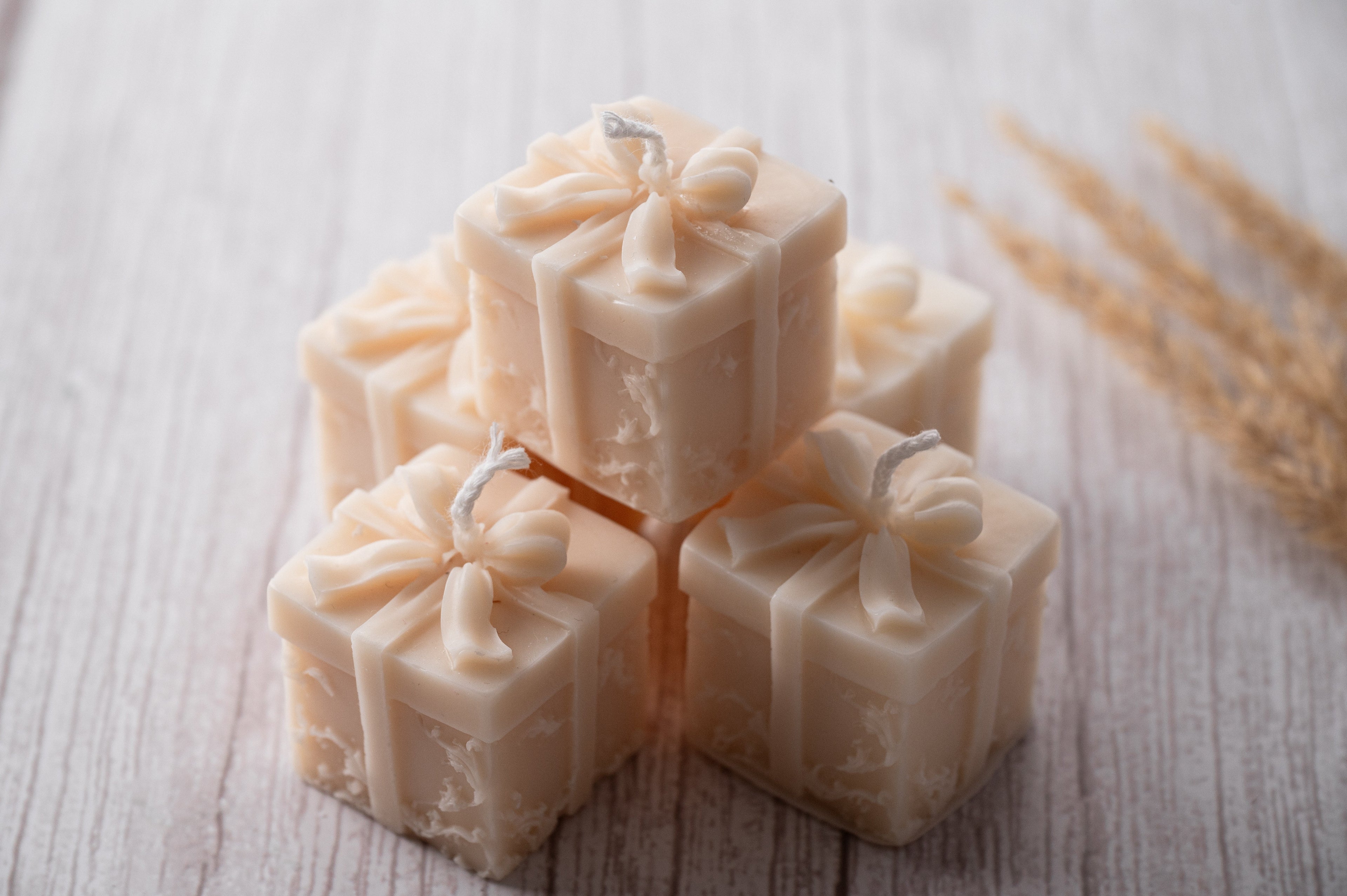 Christmas Gift Box Candle