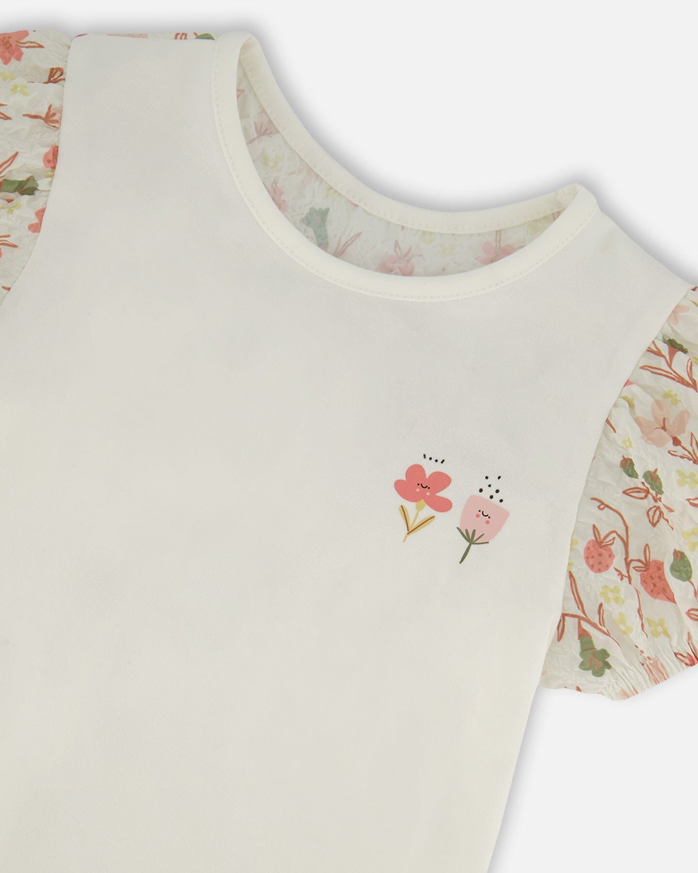 Bi-Material Organic Cotton Top With Puff Sleeve Pink Flowers On Cream Background