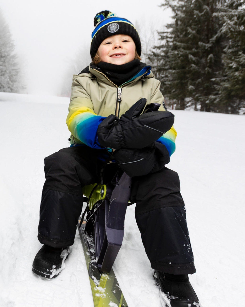 Winter Mittens Play Black