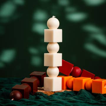 Square Stack Luxe Candle – Sculptural Elegance in Color