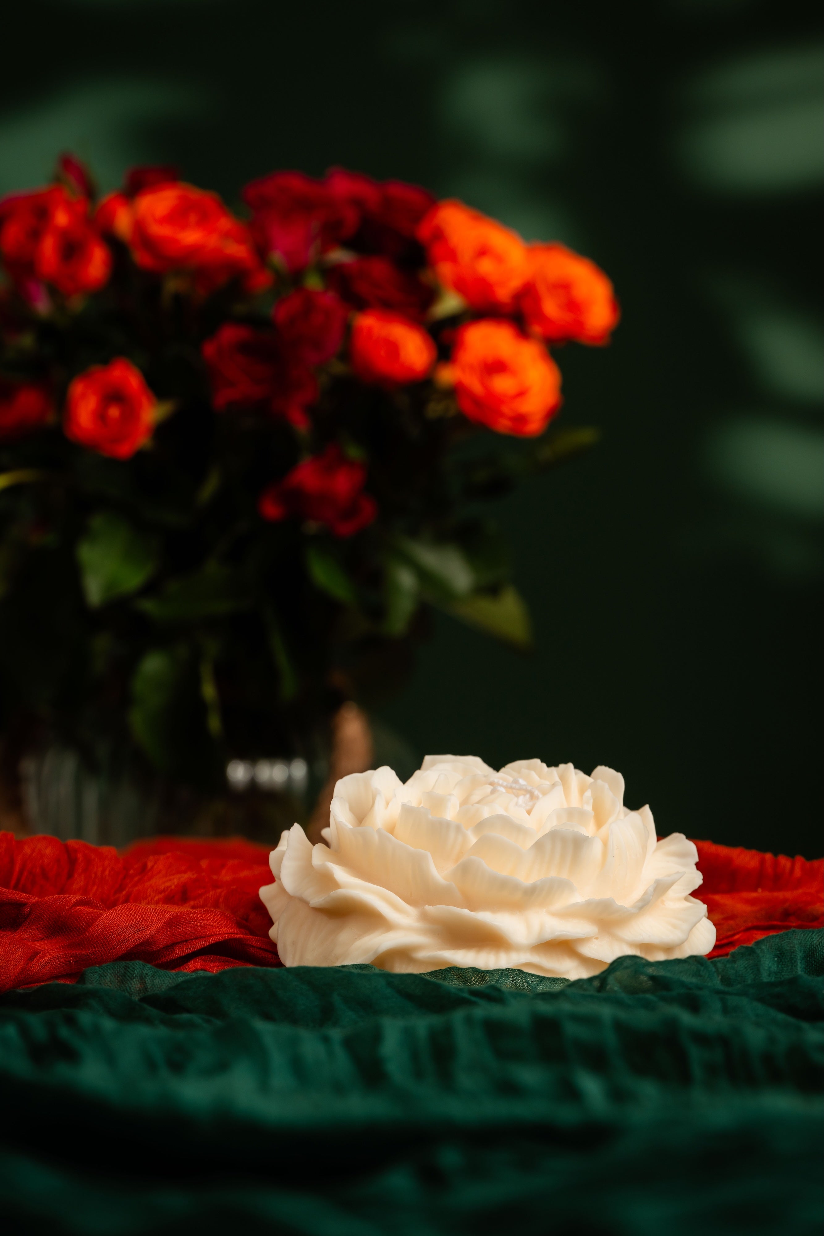 Large Peony Blossom Candle – Bold & Elegant Decor