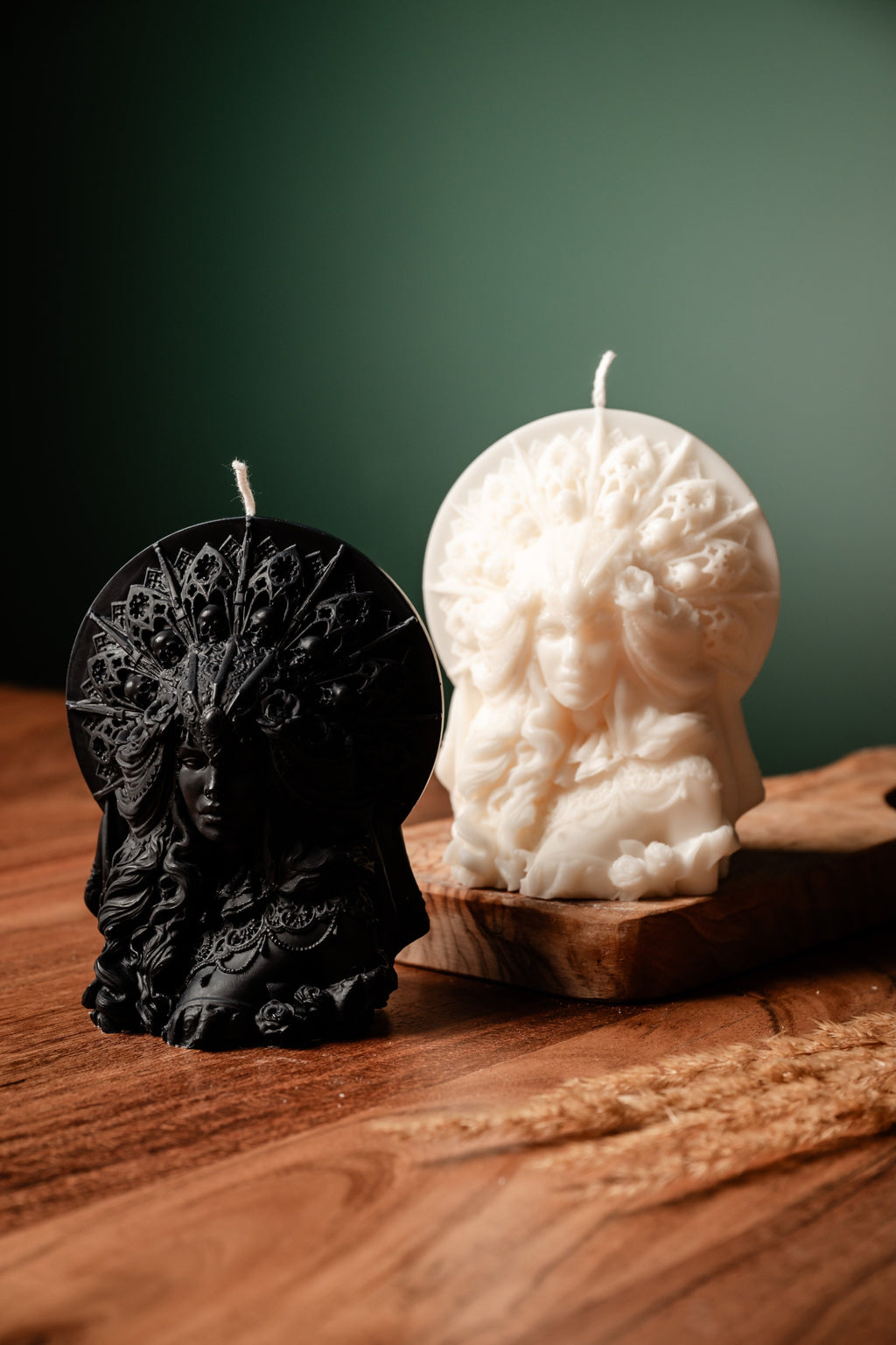 Skull Queen Candle – Hauntingly Elegant for Halloween