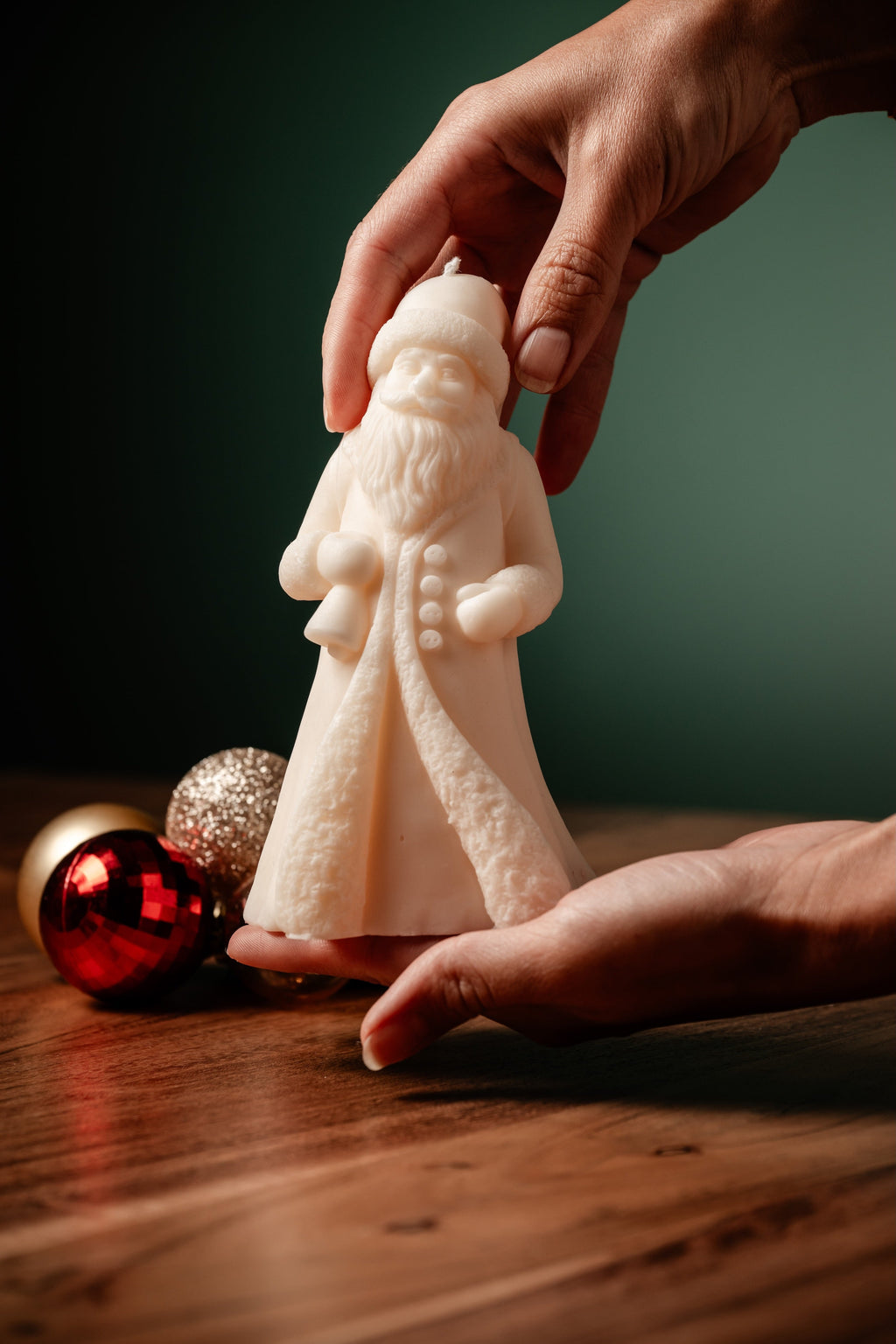 Standing Santa Soy Candle with Gift Sack – Holiday Decor