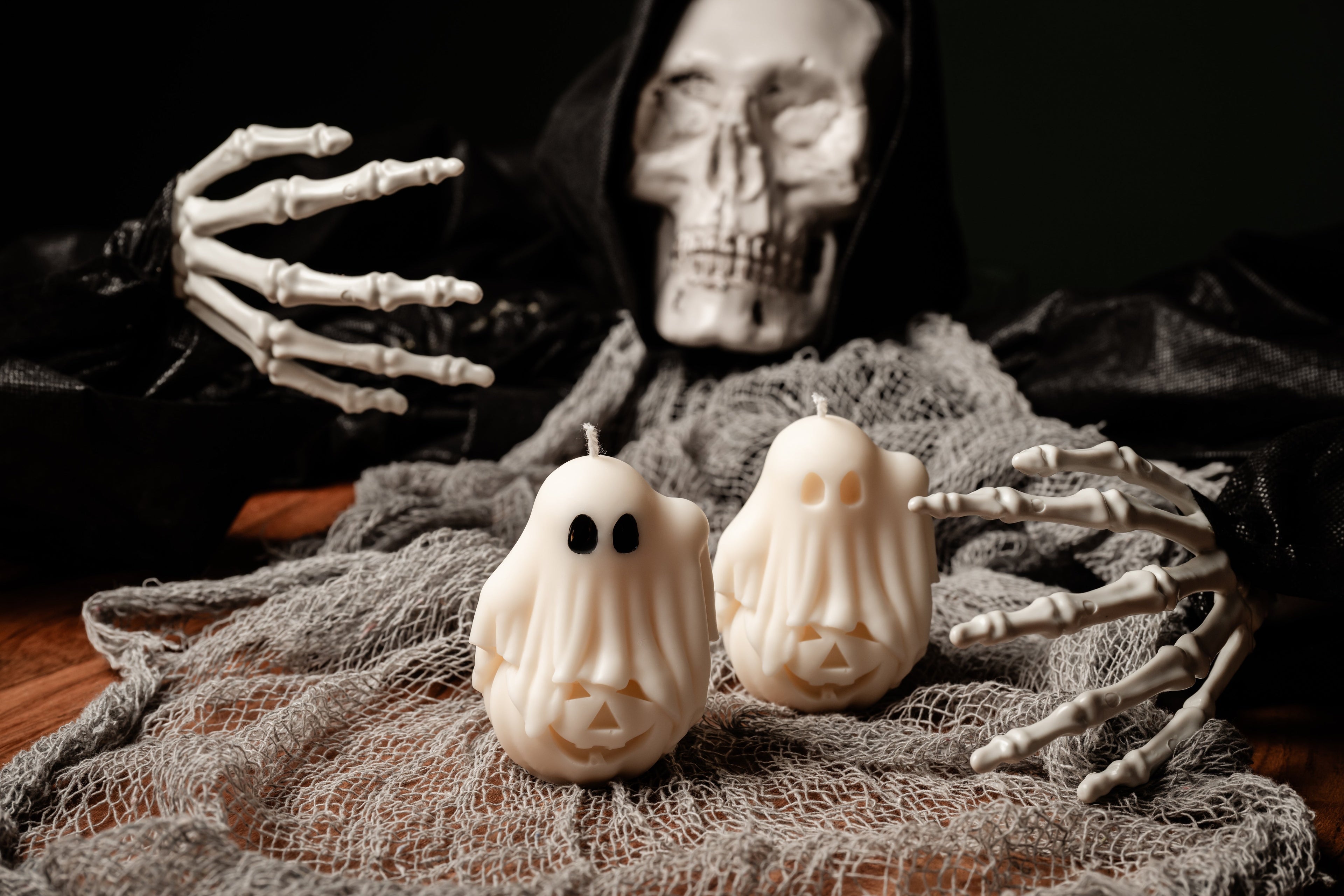 Pumpkin Ghost Candle Spectral Charm: Pumpkin Ghost Soy Wax Candle