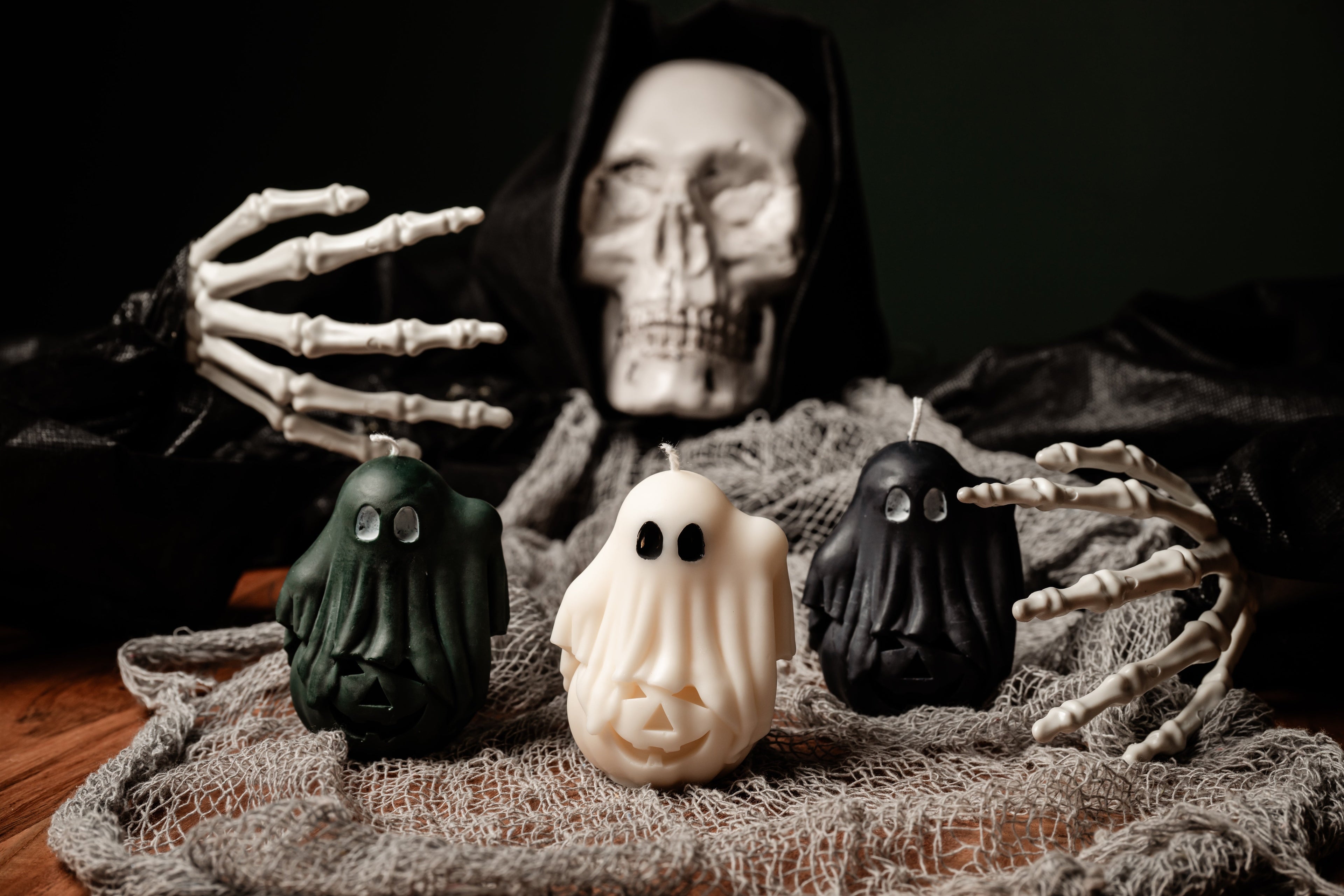 Pumpkin Ghost Candle Spectral Charm: Pumpkin Ghost Soy Wax Candle